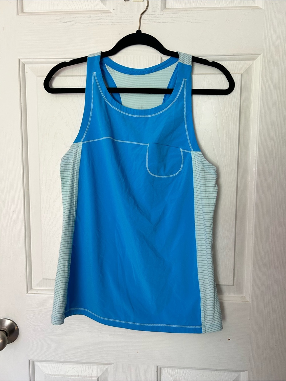 Lululemon Athletica Run Silver Lining Tank Beach Blue Medium Activewear Top